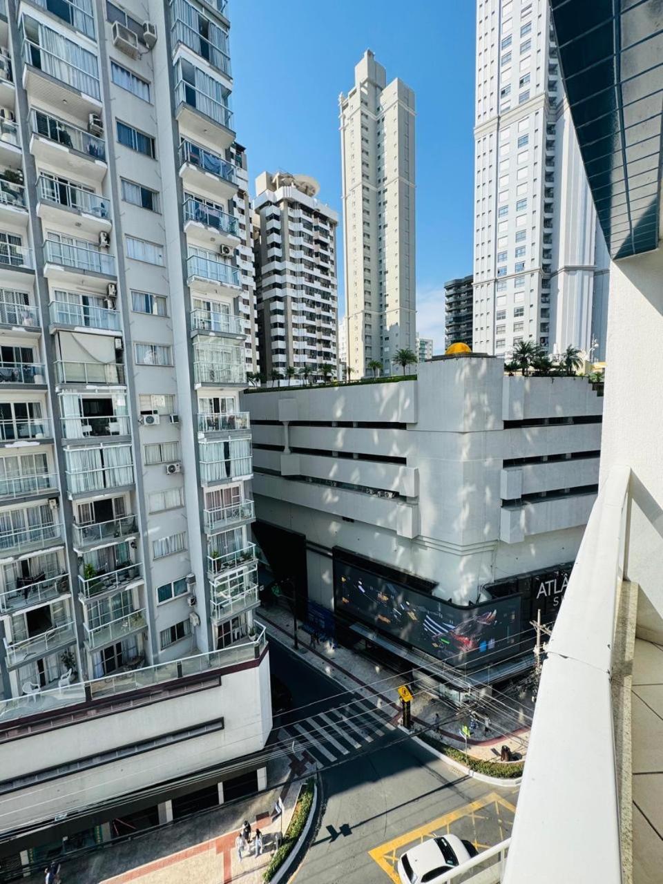 Apto A 100M Da Praia Central Balneario Camboriu Exterior photo